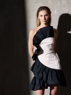 Silbon Vestidos, Monos Y Faldas-Vestido CaprileX bicolor volante marfil Crema